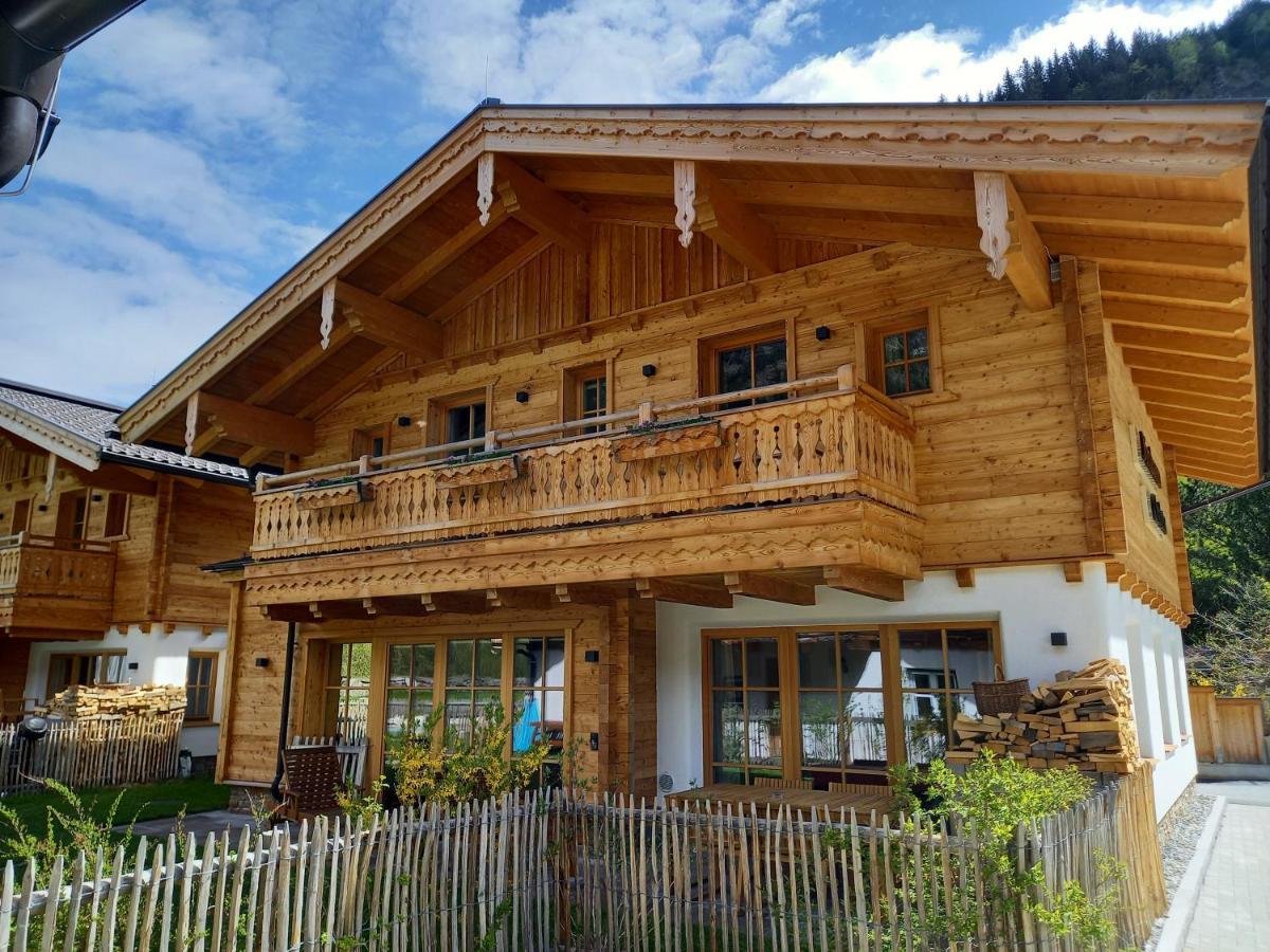 Birnbaum Chalets กรอสซาร์ล ภายนอก รูปภาพ